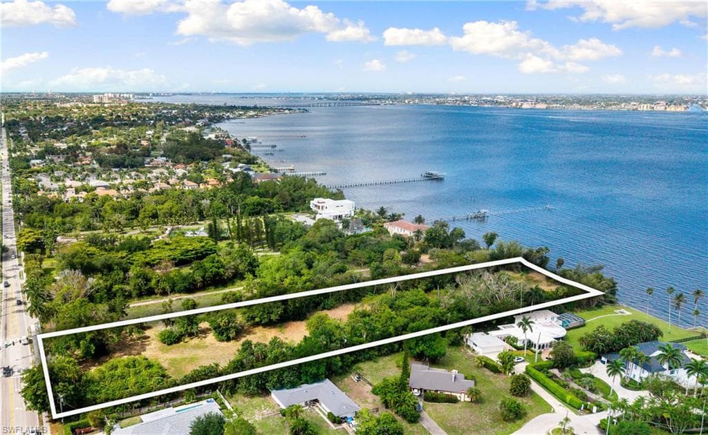 11480 McGregor BLVD-17
