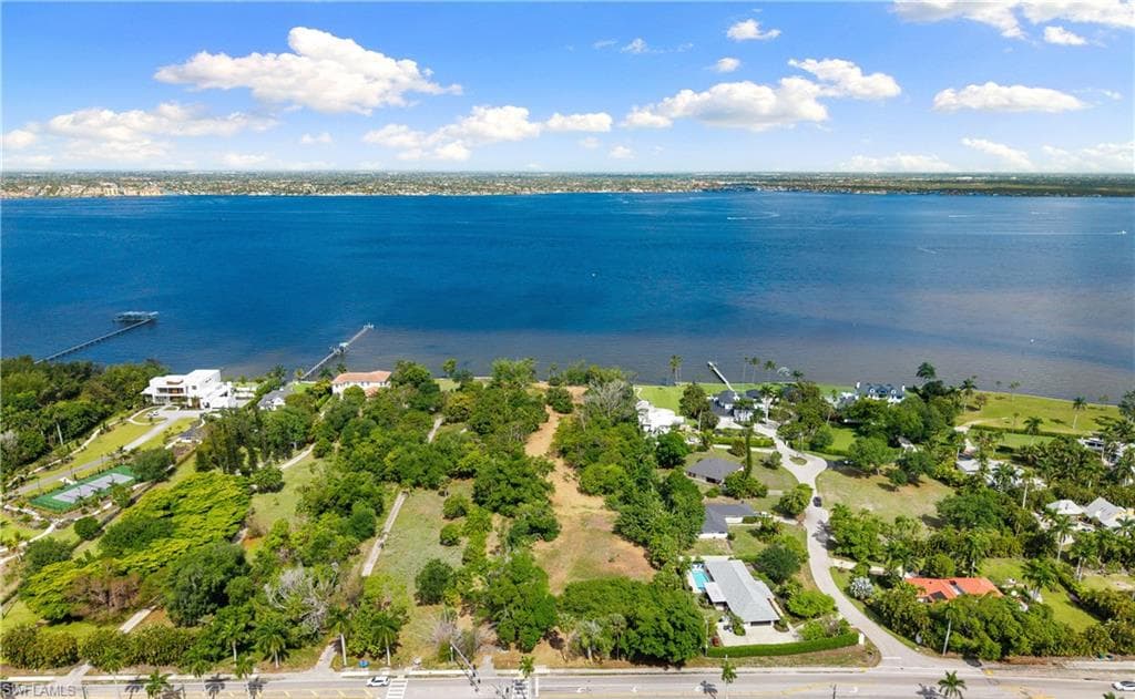 11480 McGregor BLVD-1