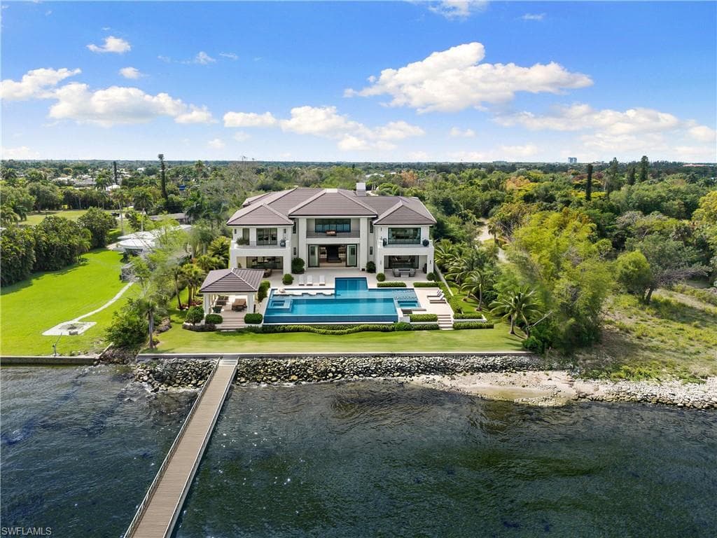 11480 McGregor BLVD-20