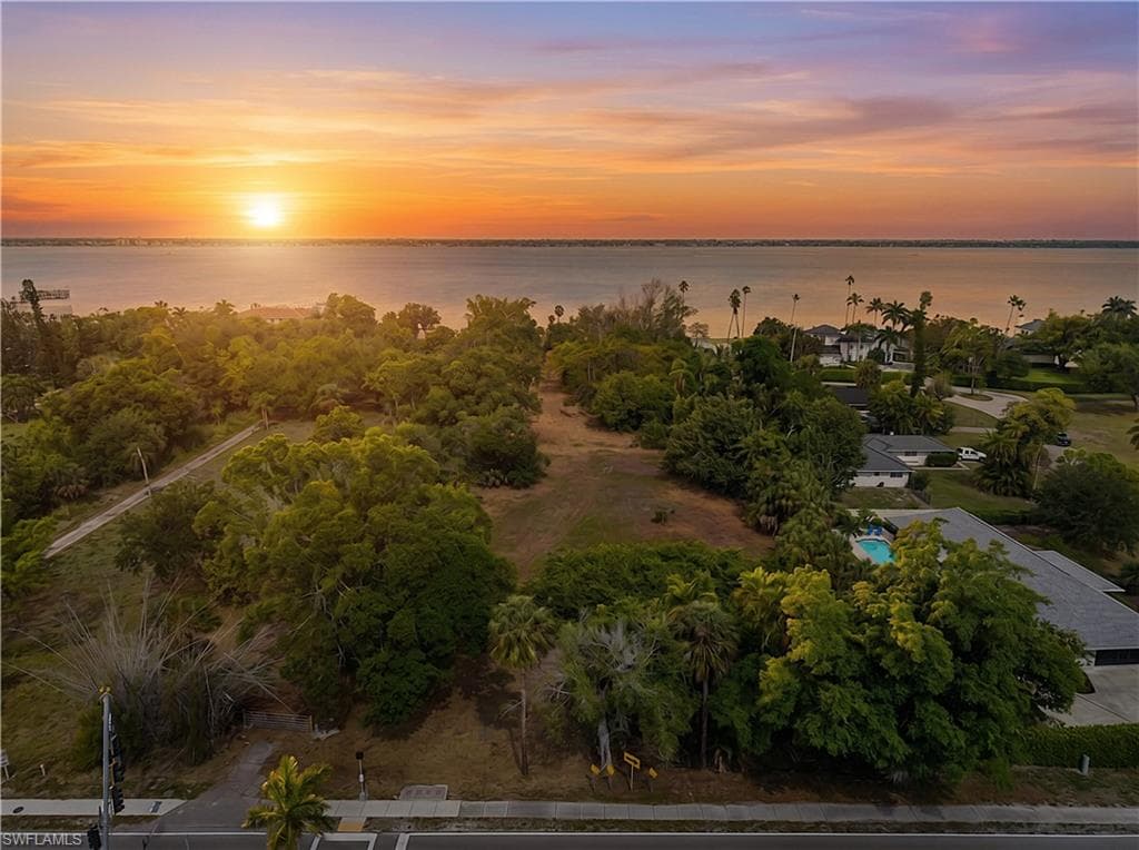 11480 McGregor BLVD-25
