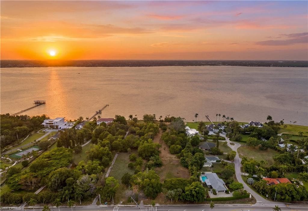 11480 McGregor BLVD-21
