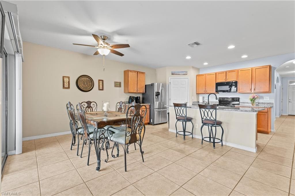 3118 Apple Blossom DR-7
