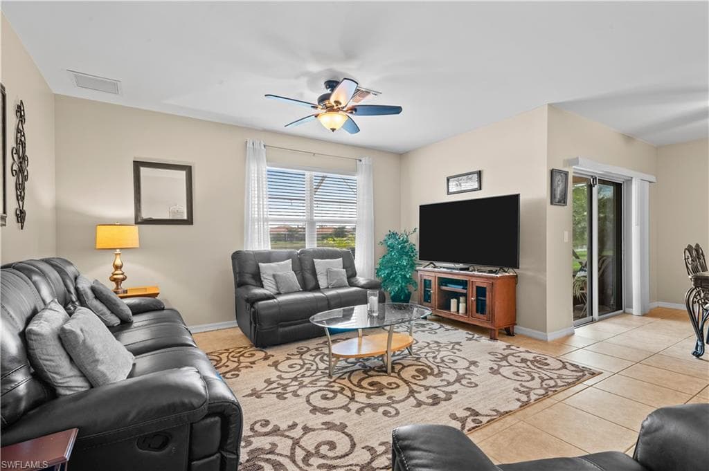 3118 Apple Blossom DR-9