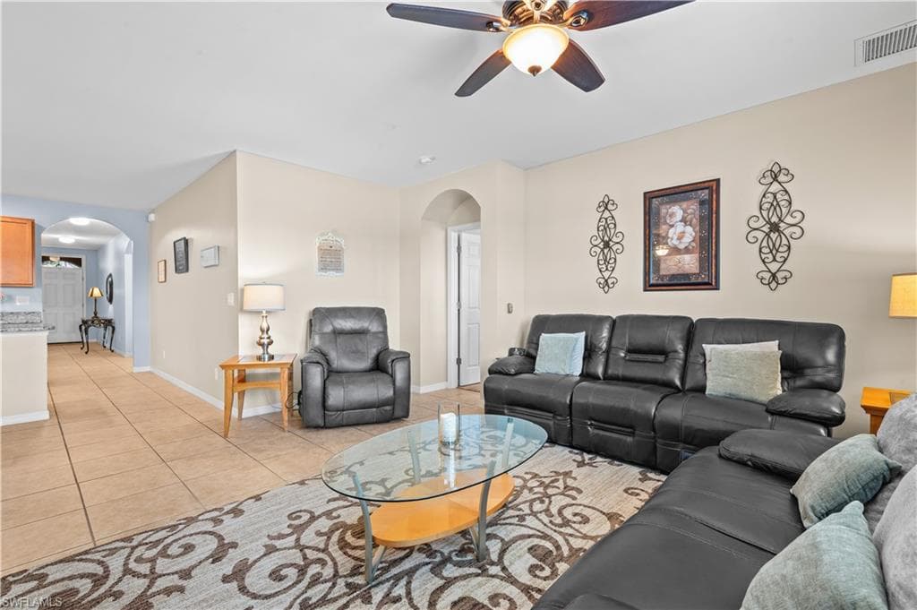 3118 Apple Blossom DR-10