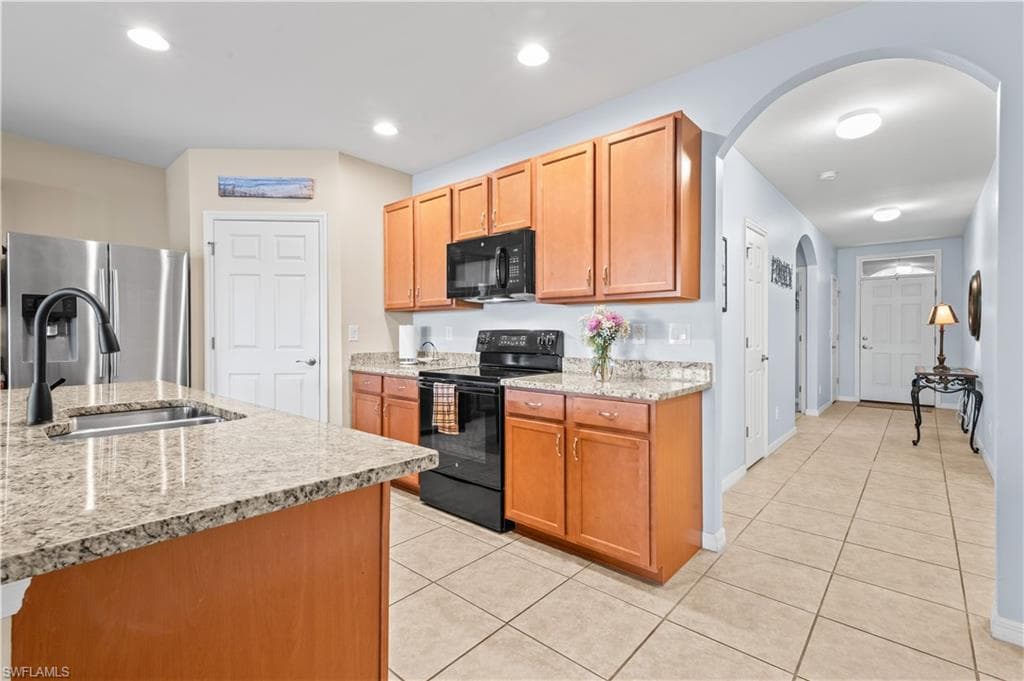 3118 Apple Blossom DR-4