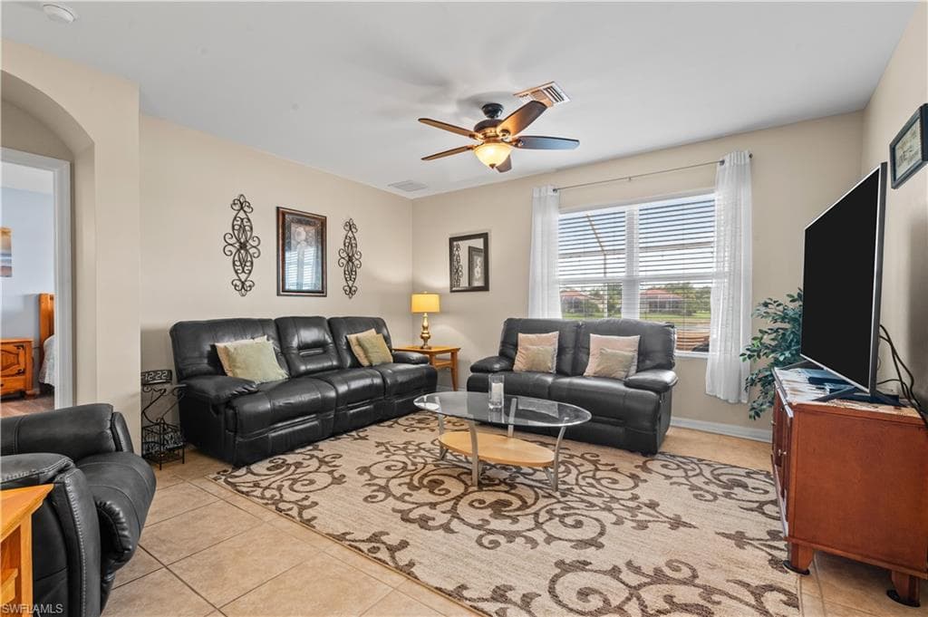 3118 Apple Blossom DR-8