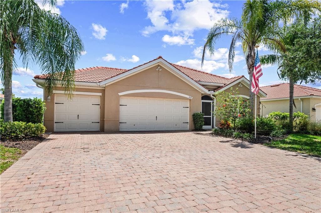 3118 Apple Blossom DR-21