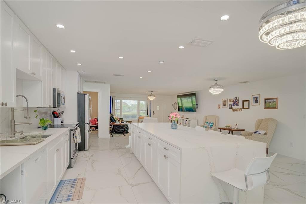 14539 Riverside DR-5