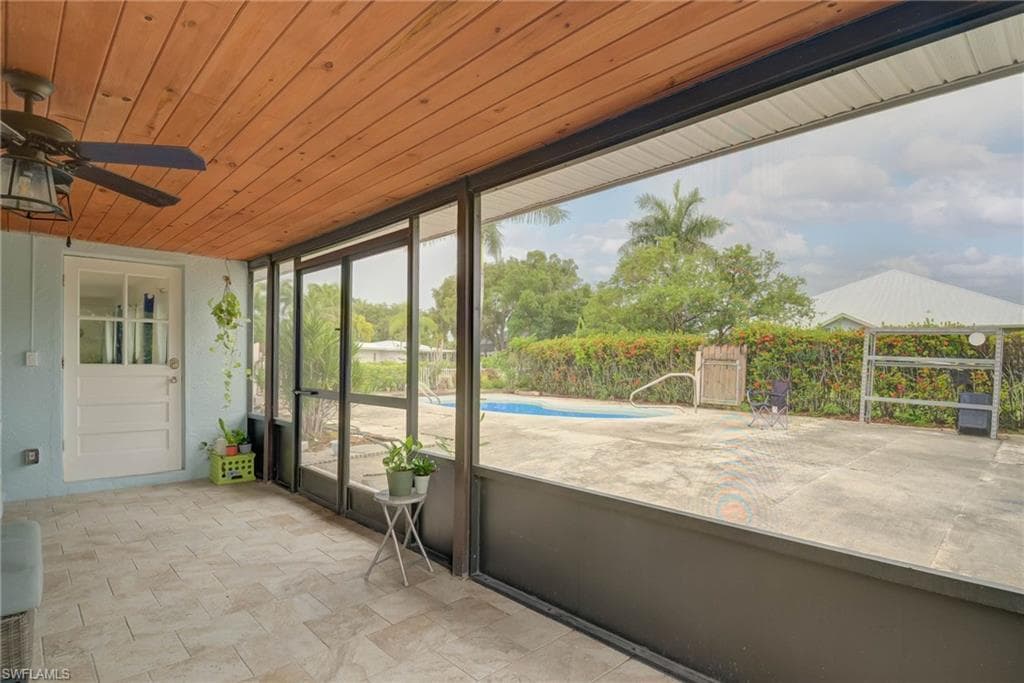 14539 Riverside DR-19