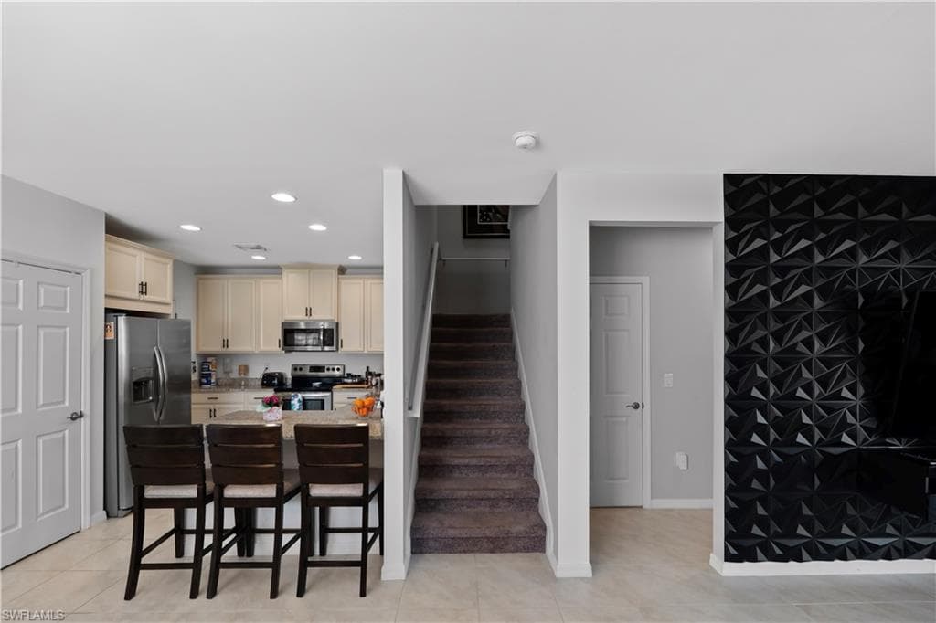 3719 Crofton CT-44