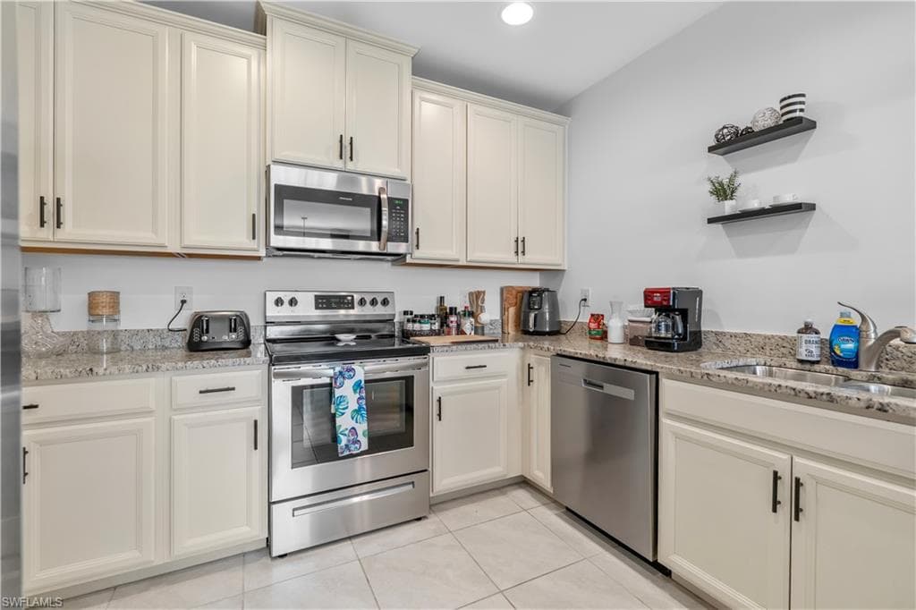 3719 Crofton CT-40