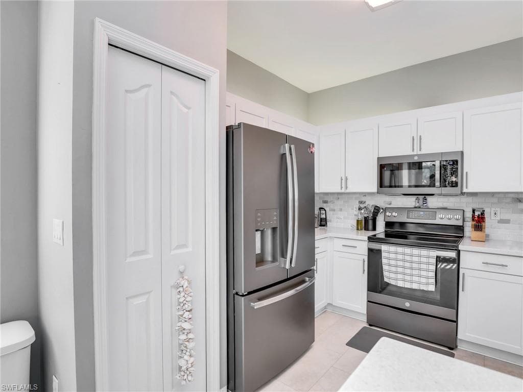 25051 Ballycastle CT 102-12