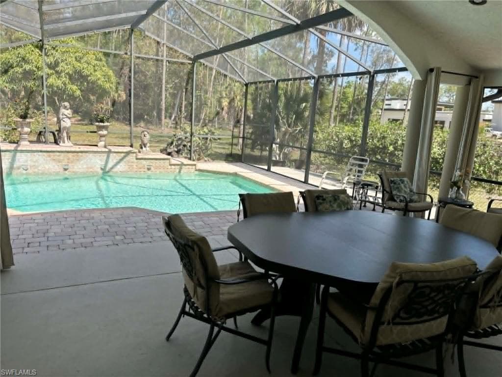 1156 Oakes BLVD-40