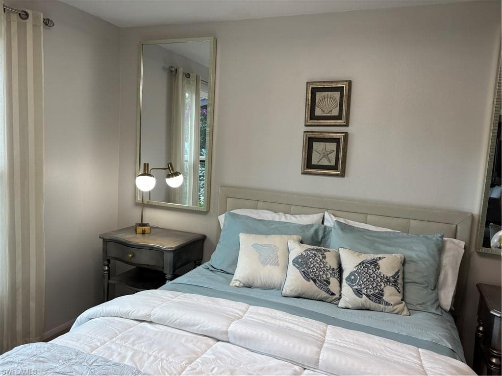 1156 Oakes BLVD-23