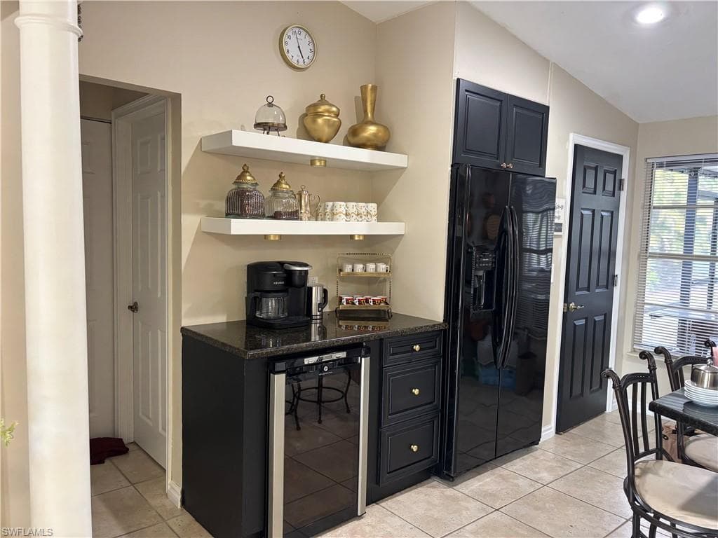 1156 Oakes BLVD-13