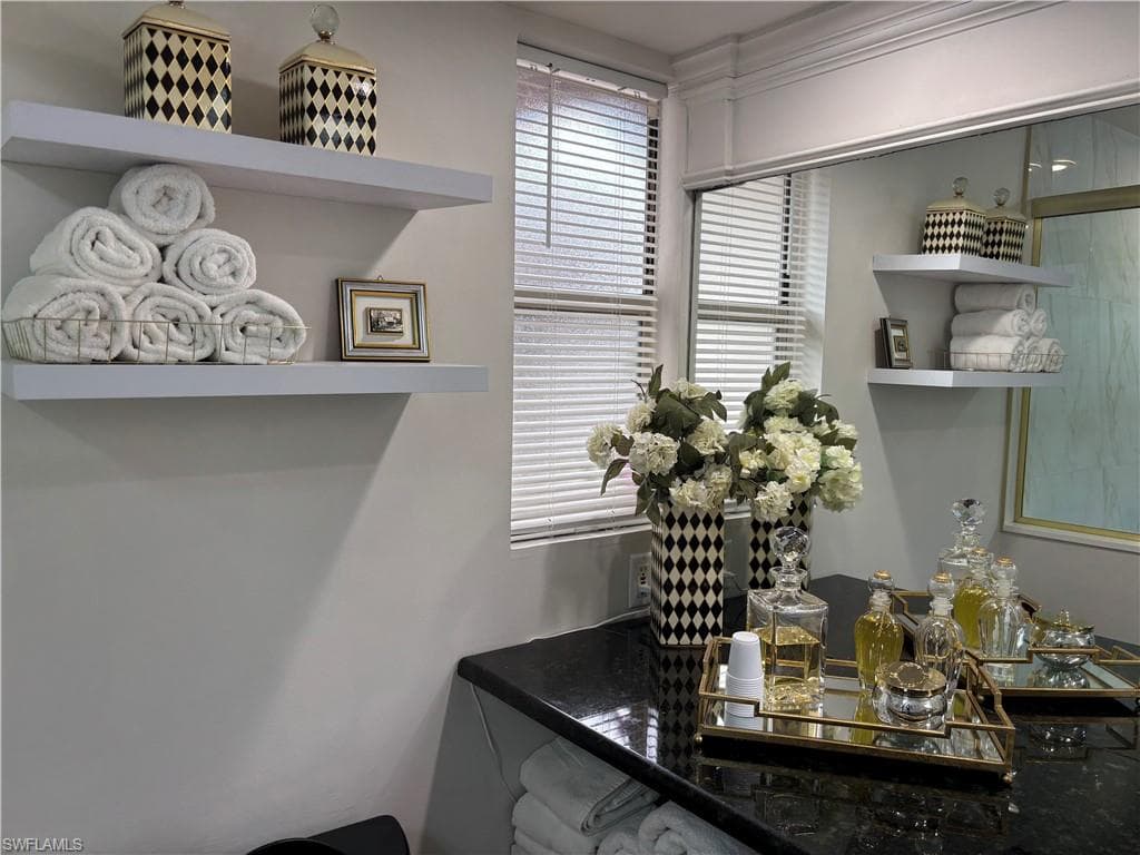 1156 Oakes BLVD-28