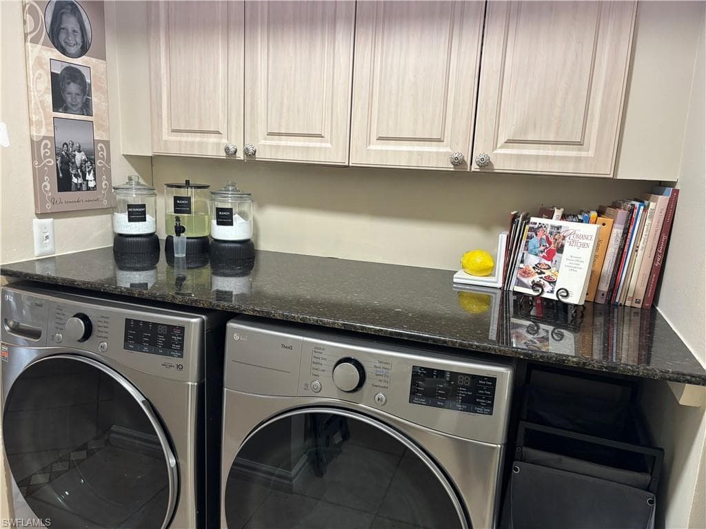 1156 Oakes BLVD-35