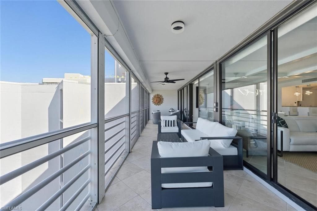 4751 Gulf Shore BLVD N PH7-28