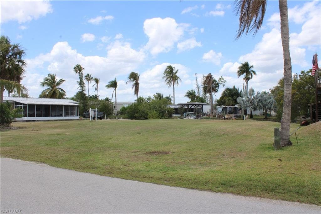 88 Flamingo DR-7