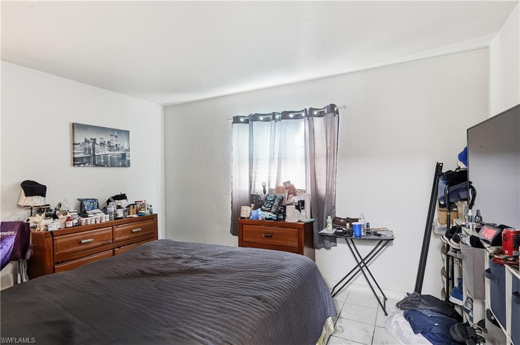 2355 Jeffcott ST-17