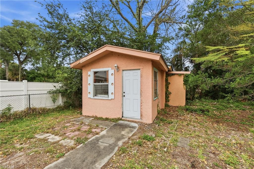 2355 Jeffcott ST-18