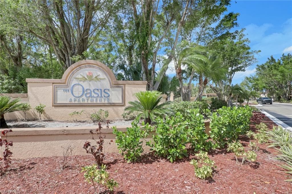 2214 Arbour Walk CIR 2012-22