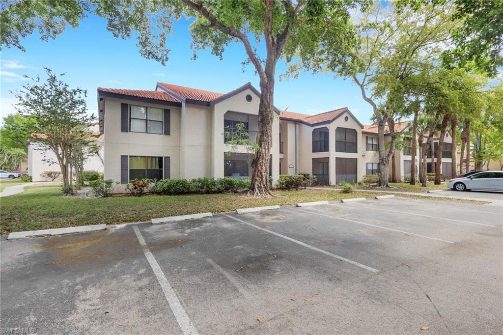 2214 Arbour Walk CIR 2012-18