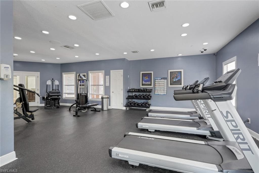 2214 Arbour Walk CIR 2012-29