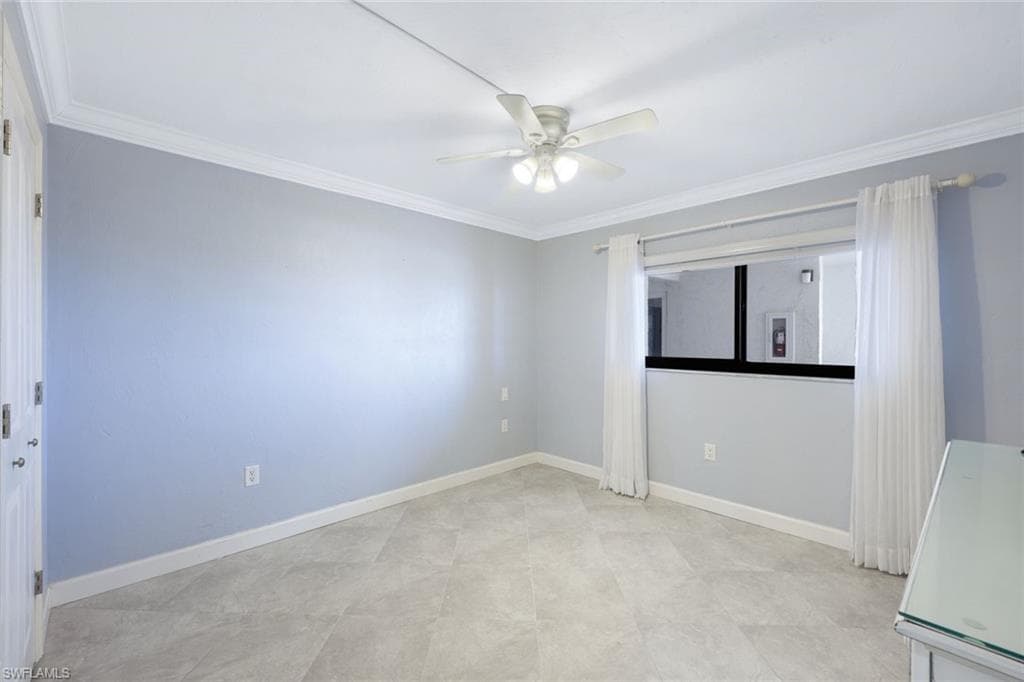 6400 Estero BLVD 402-20