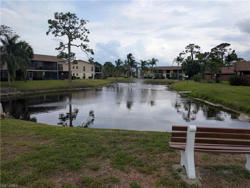 5652 Foxlake DR-33