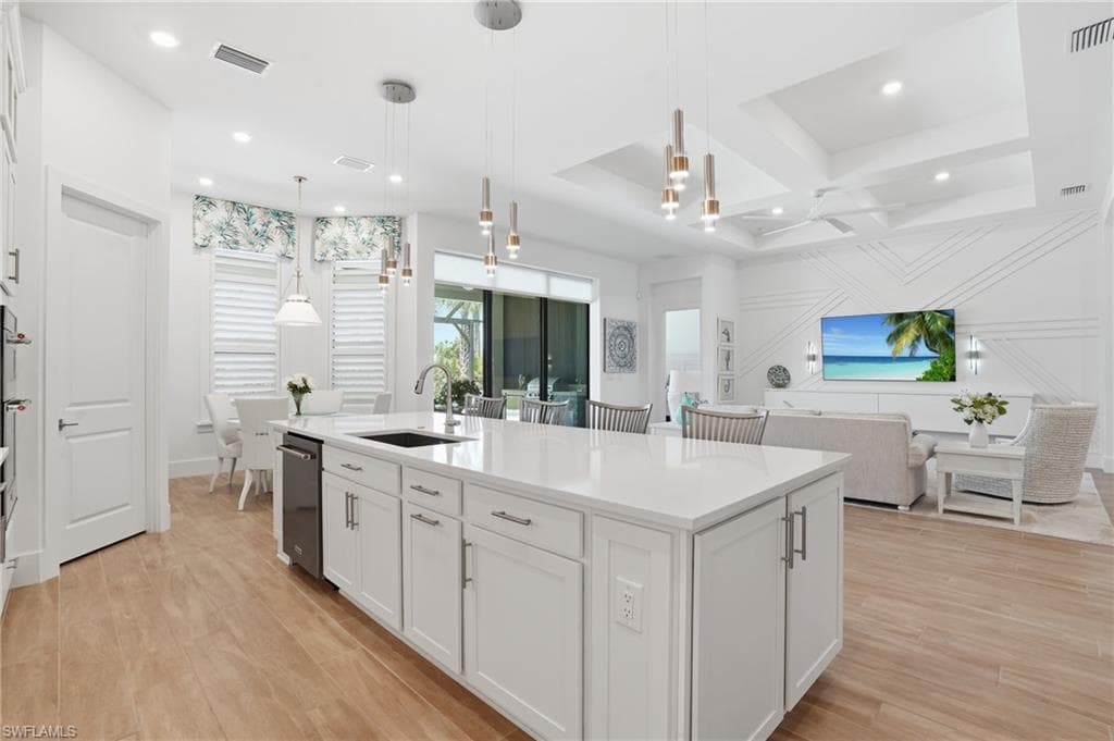 1821 Verada CT-15