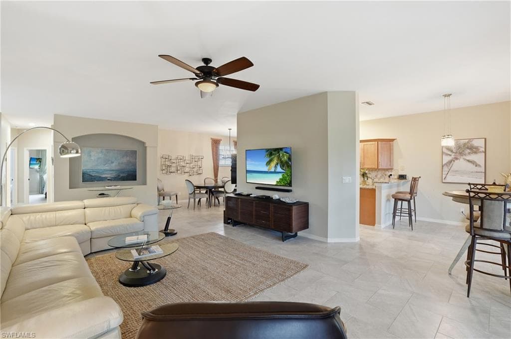 3500 Ballybridge CIR 202-2