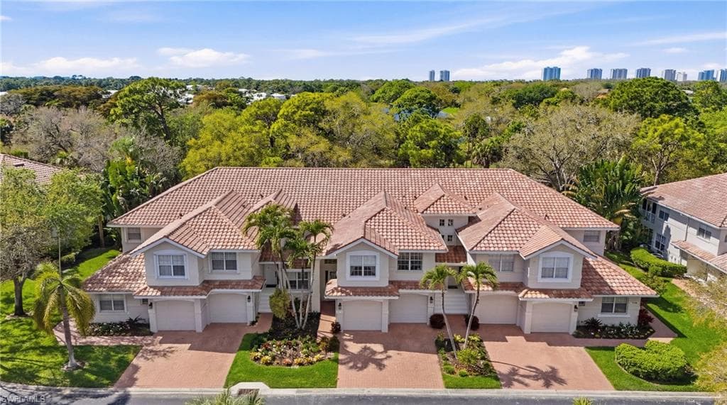 3500 Ballybridge CIR 202-26