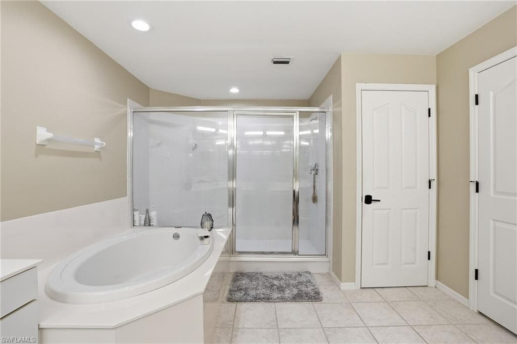3500 Ballybridge CIR 202-20