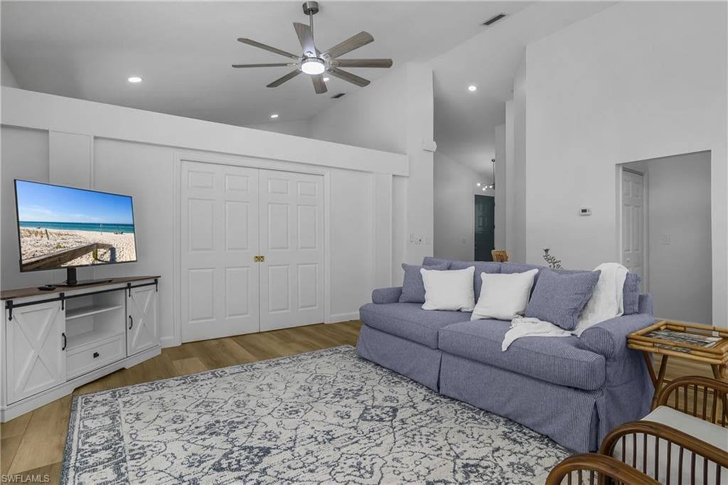 120 Livermore LN-7