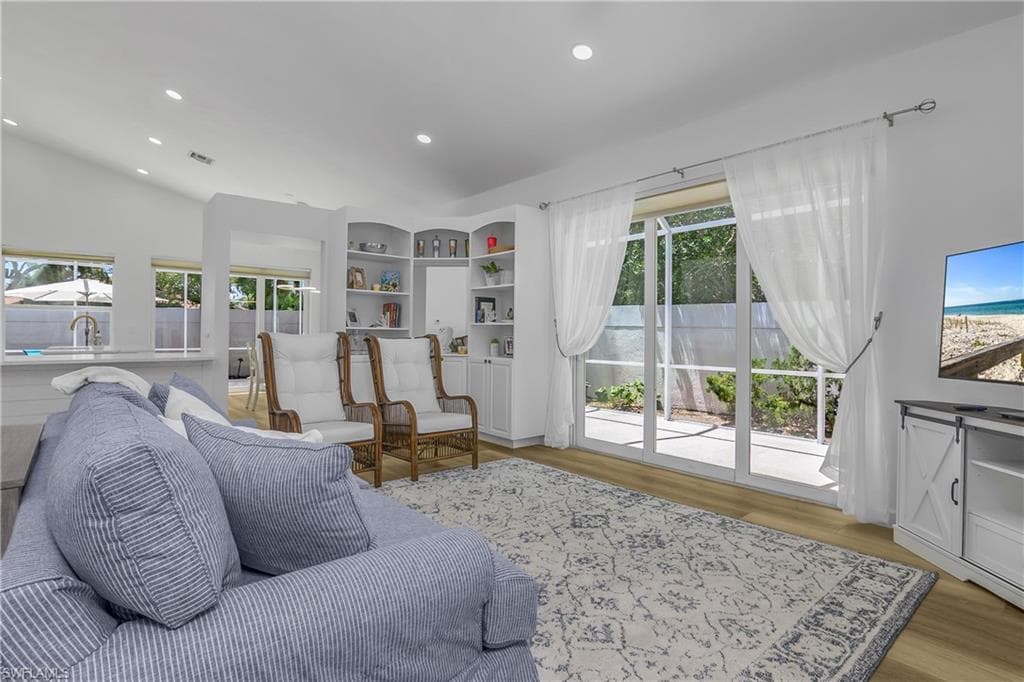 120 Livermore LN-5