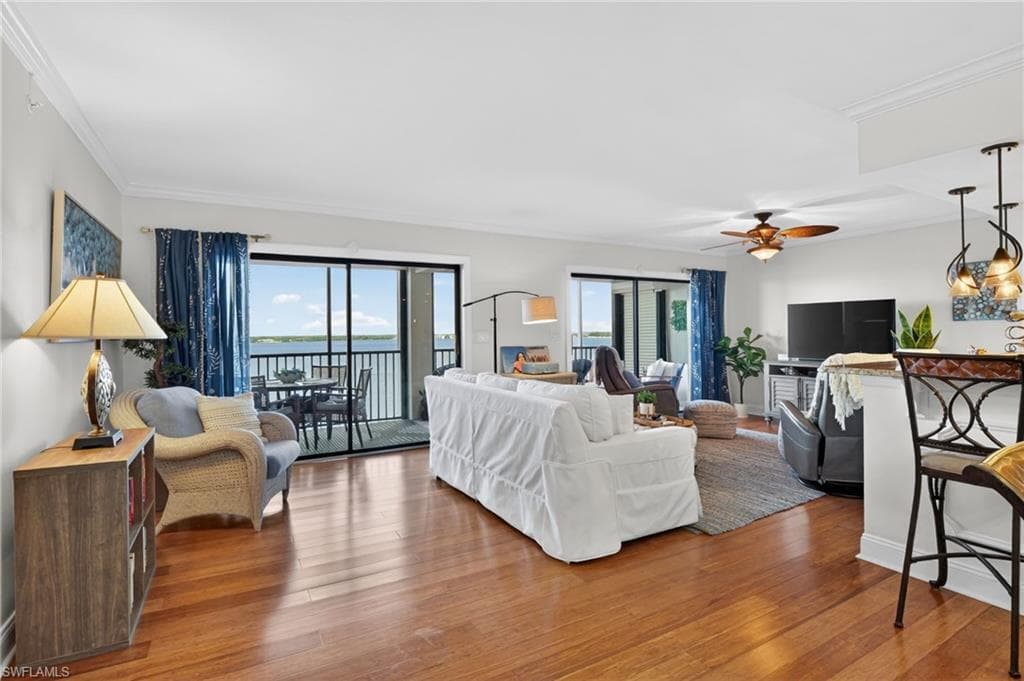 1900 Virginia AVE 802-6