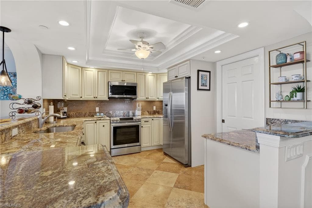 1900 Virginia AVE 802-15