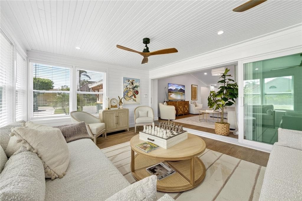 1251 Par View DR-20