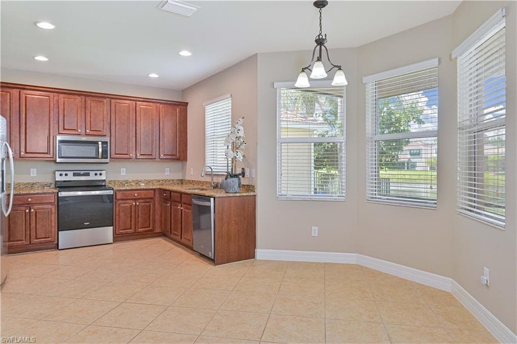 10474 Spruce Pine CT-14