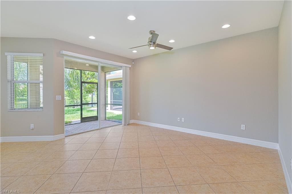 10474 Spruce Pine CT-11
