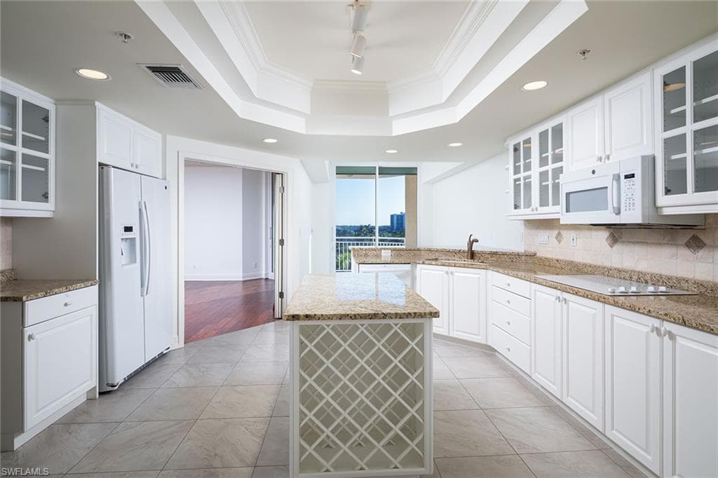 435 Dockside DR B703-13