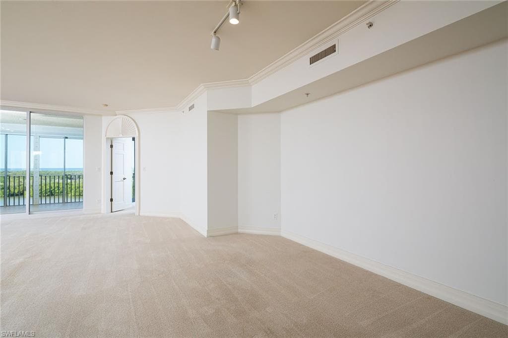 435 Dockside DR B703-3