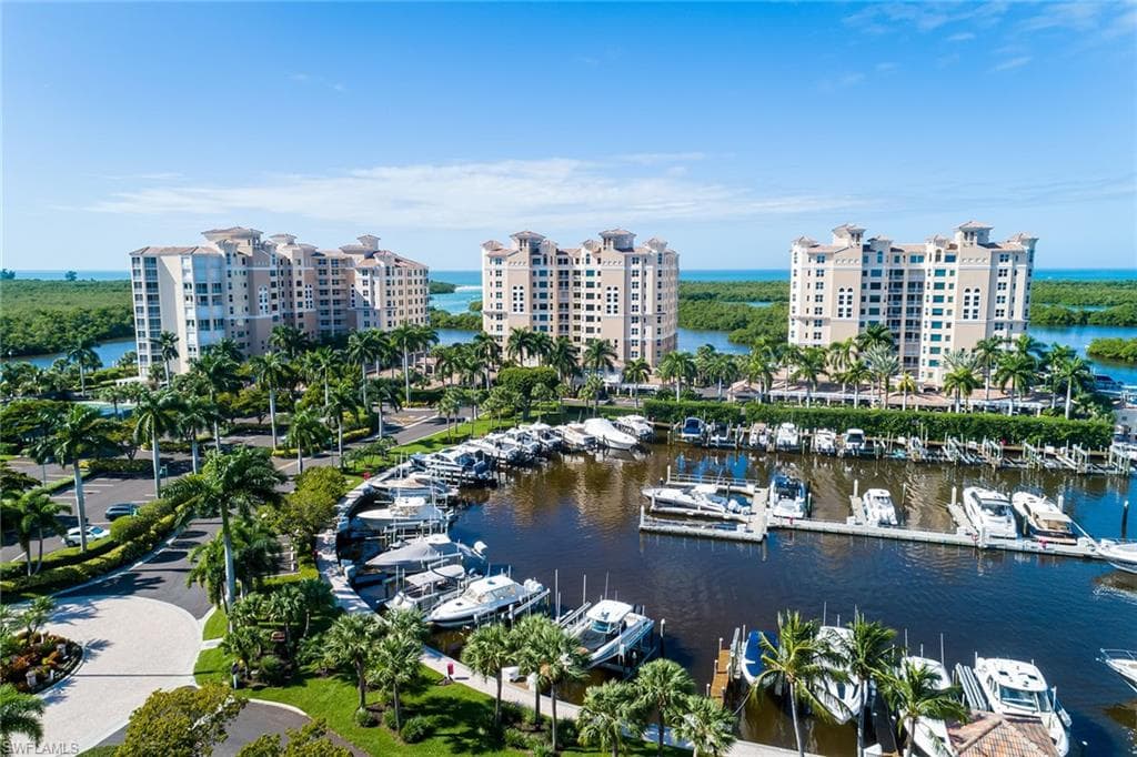 435 Dockside DR B703-1