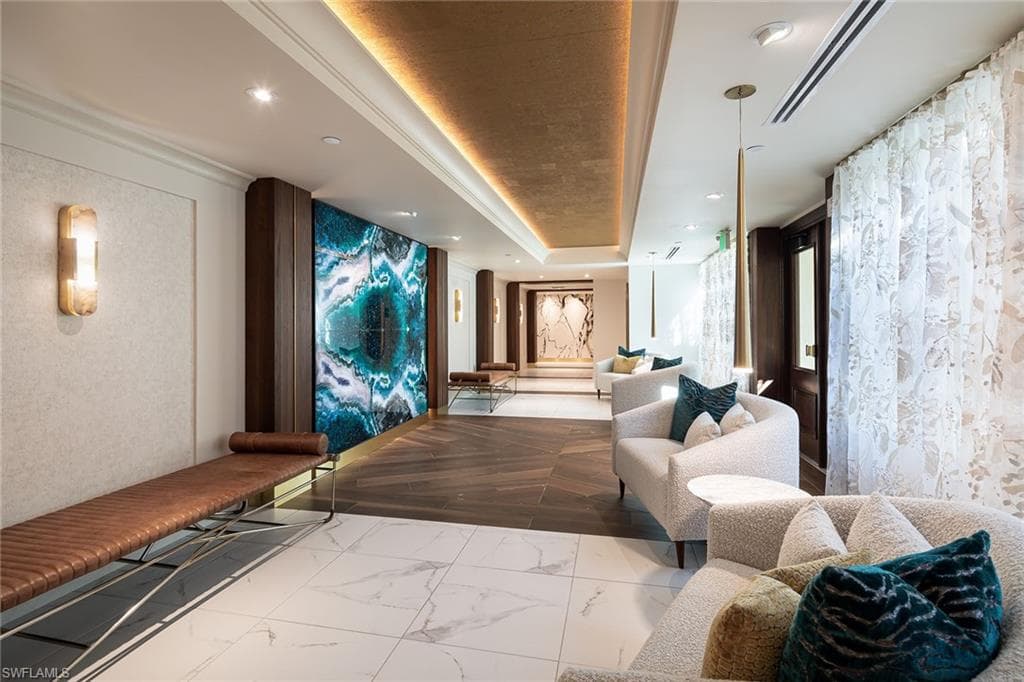 435 Dockside DR B703-28