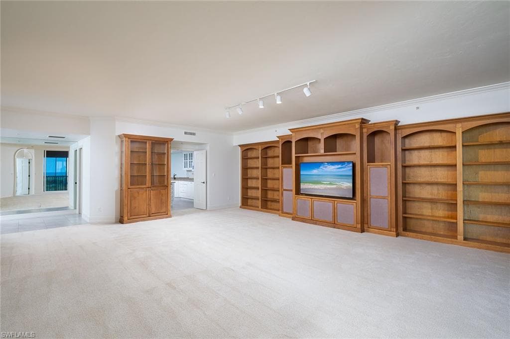 435 Dockside DR B703-5