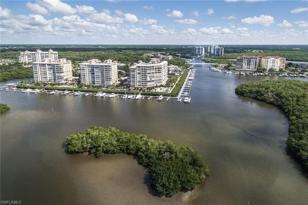 435 Dockside DR B703-33