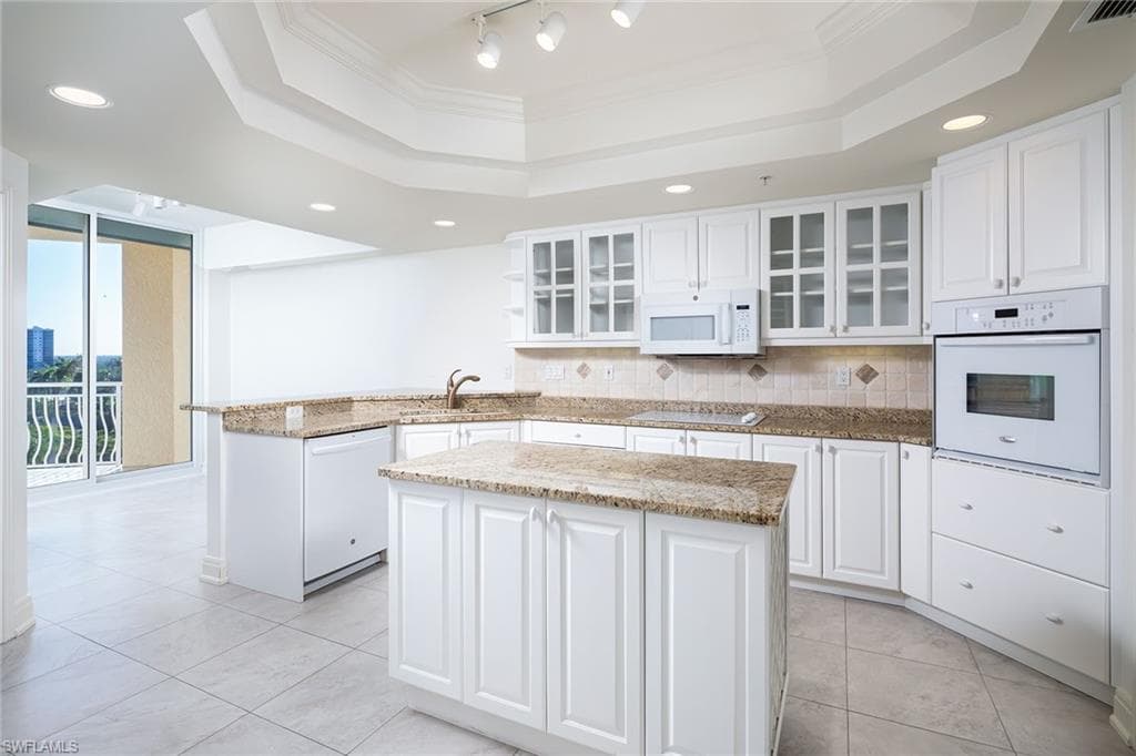 435 Dockside DR B703-14