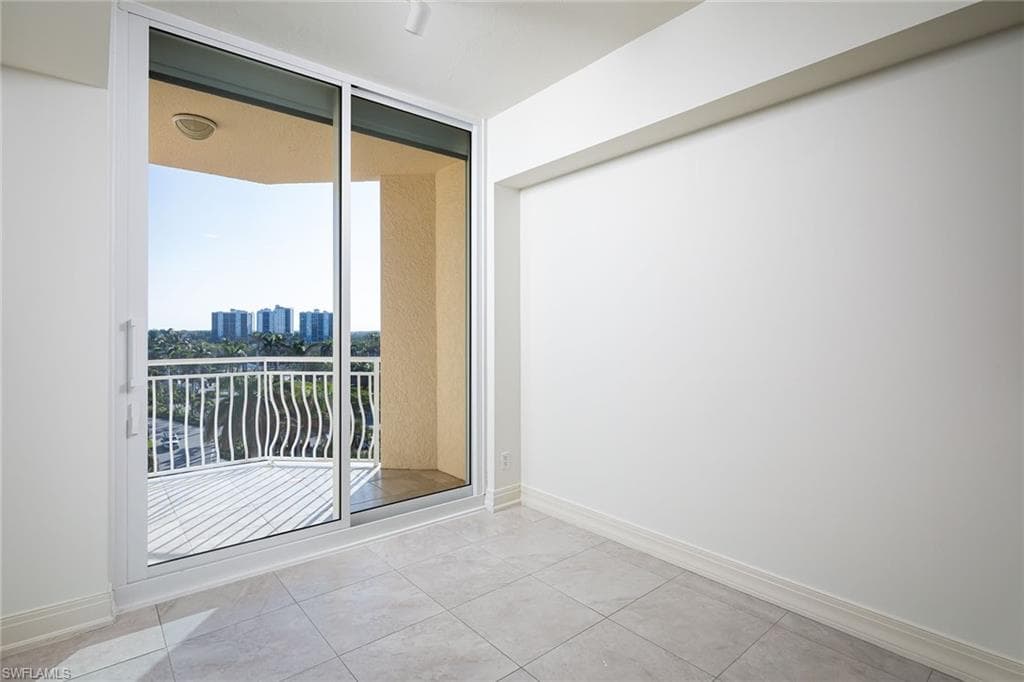 435 Dockside DR B703-15