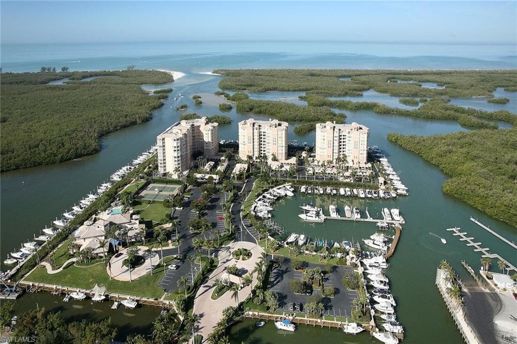 435 Dockside DR B703-31